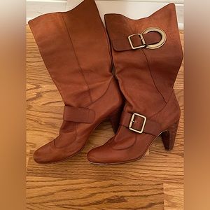 BCBG TAN LEATHER BOOTS with two buckles